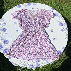 Multi color Floral Forever 21 size medium blouse lightweight summer shirt